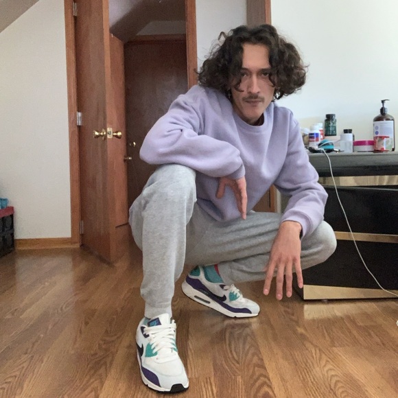 Meet your Posher, Xavier - Picture 2 of 2